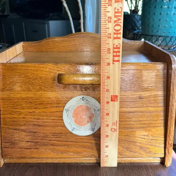 Paul Revere vintage wooden bread box ceramic medallion farmhouse country decor